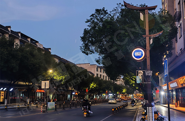 LED灯杆屏的兴起：引领显示行业迈向智慧城市
