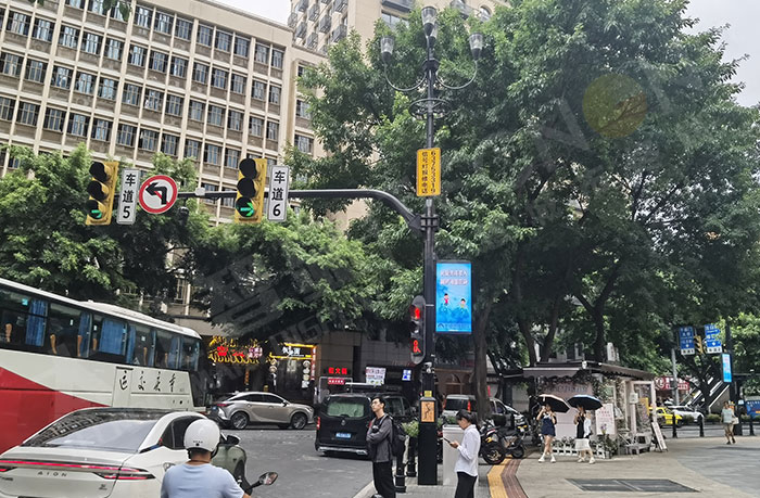 智慧灯杆与LED灯杆屏：城市更新中的“新基建”力量